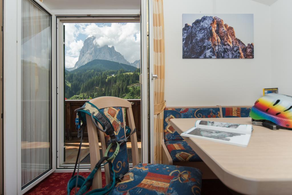 Kedul Lodge Santa Cristina Val Gardena Room photo